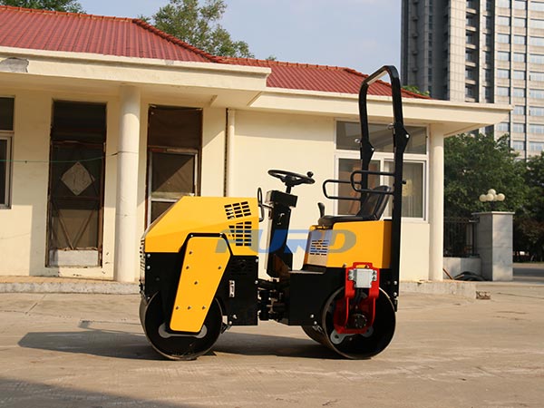 關(guān)于小型壓路機(jī)變速箱的保養(yǎng)知識(shí)你知道多少？